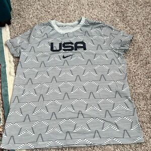 Nike star t shirt